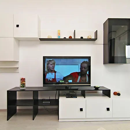 Apartment Central University Studio With Netflix *